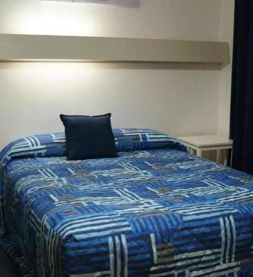 モーテル Culcairn Motor Inn