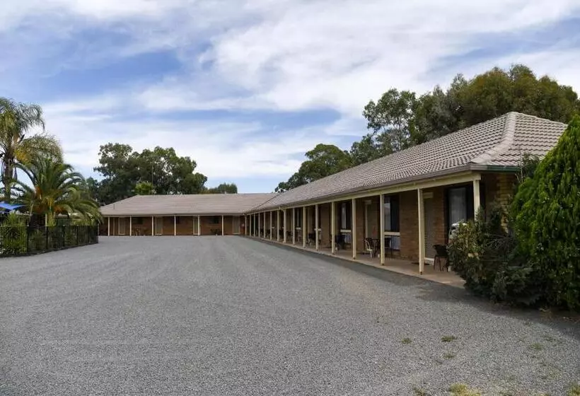 モーテル Culcairn Motor Inn