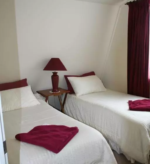 ペンション The Doo Drop Inn