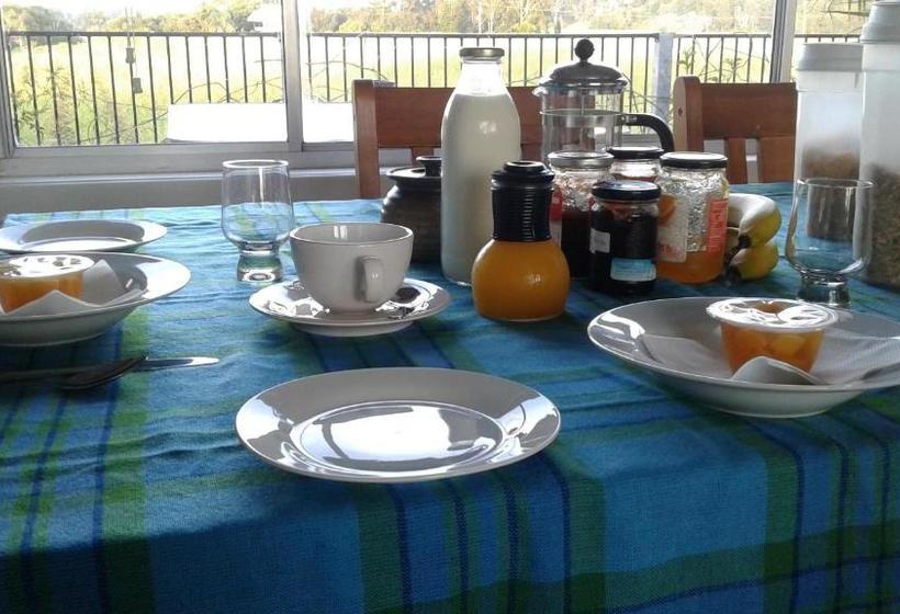 B&b Squeakygate Retreat