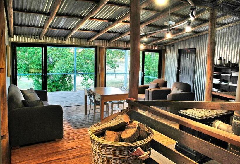 민박 Black Sheep Inn