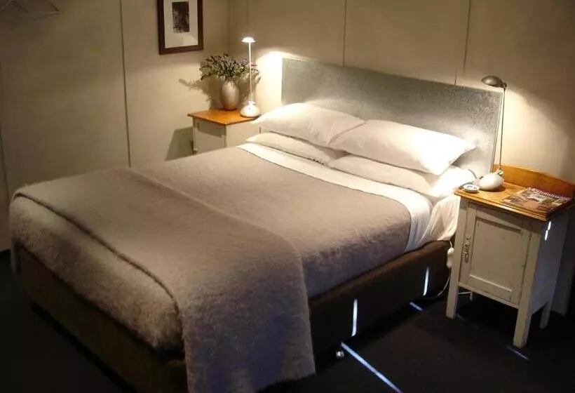 ベッドアンドブレックファースト Black Sheep Inn