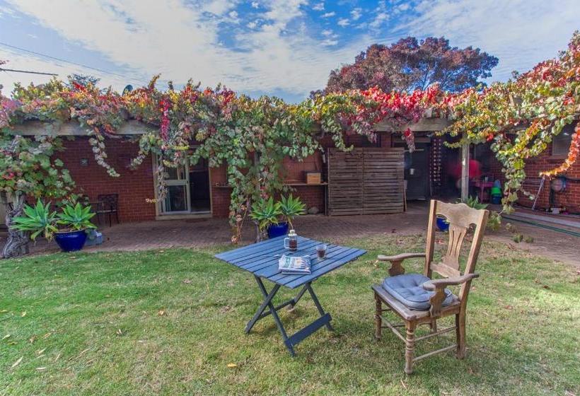 مبيت وإفطار Quilters Studio