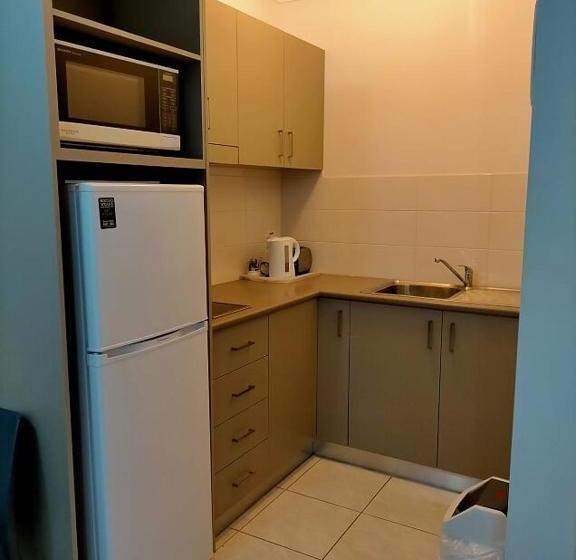 Derby Lodge Self Contained Apartments