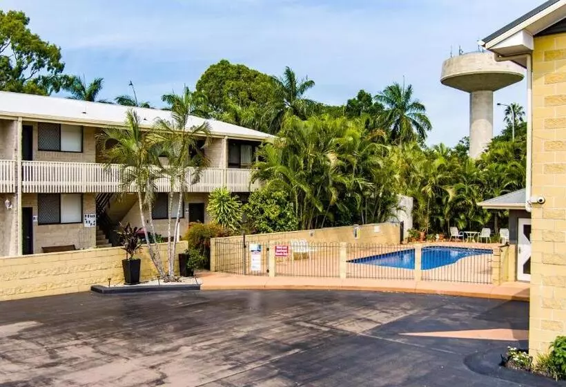 Emerald Gardens Motel & Apartments