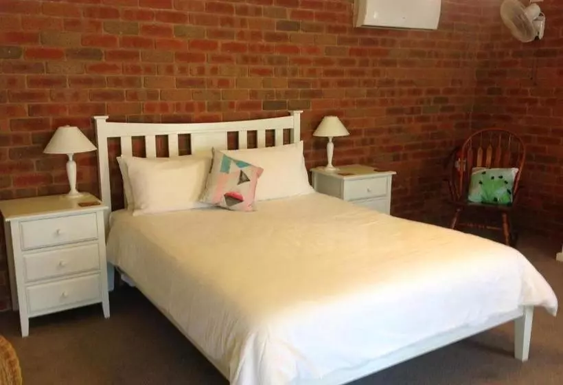 Emeu Inn Bed & Breakfast