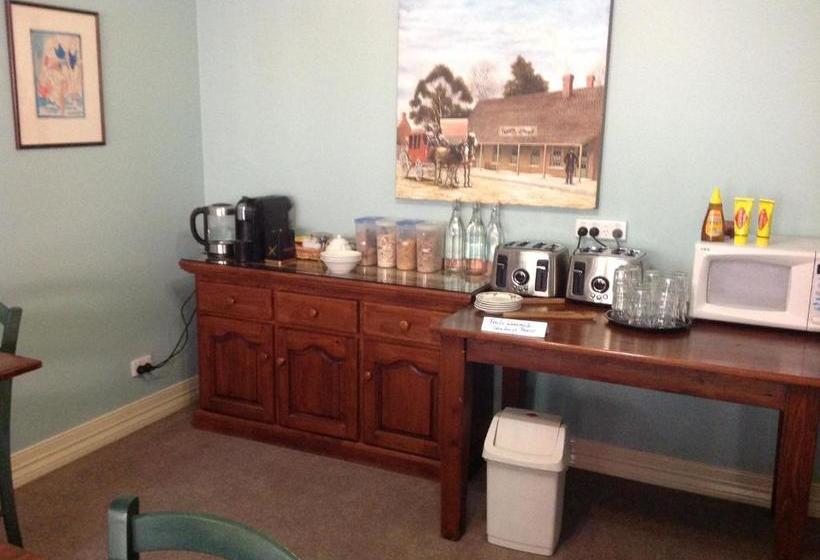 Emeu Inn Bed & Breakfast