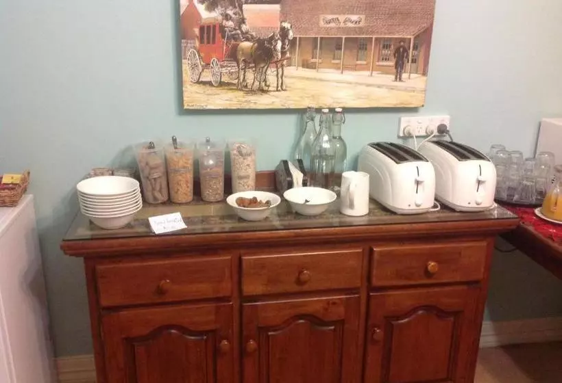 Emeu Inn Bed & Breakfast