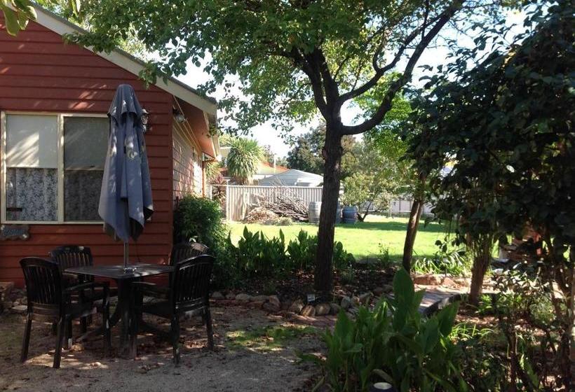 Emeu Inn Bed & Breakfast