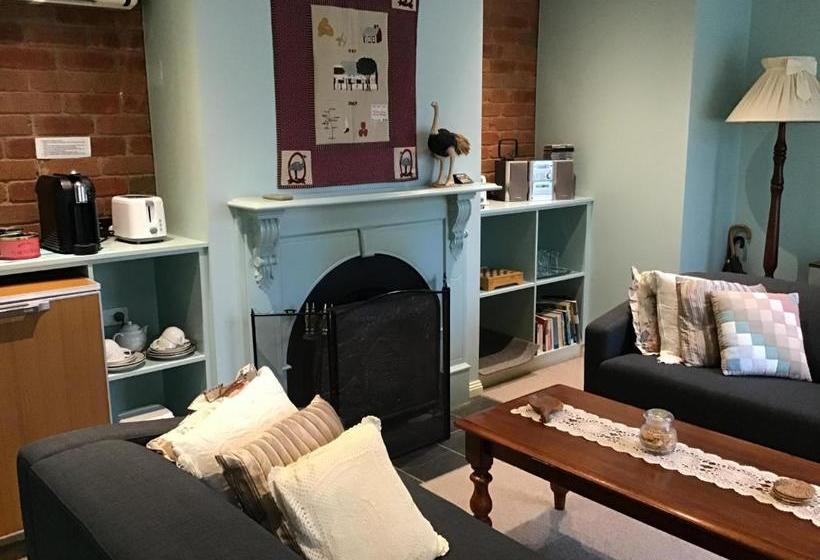 Emeu Inn Bed & Breakfast