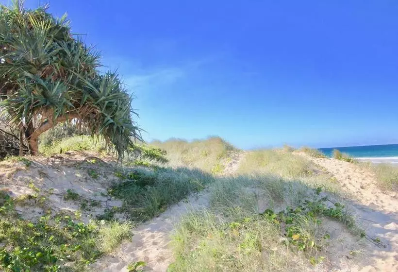 Hideaway Noosa Men Only Beach Resort