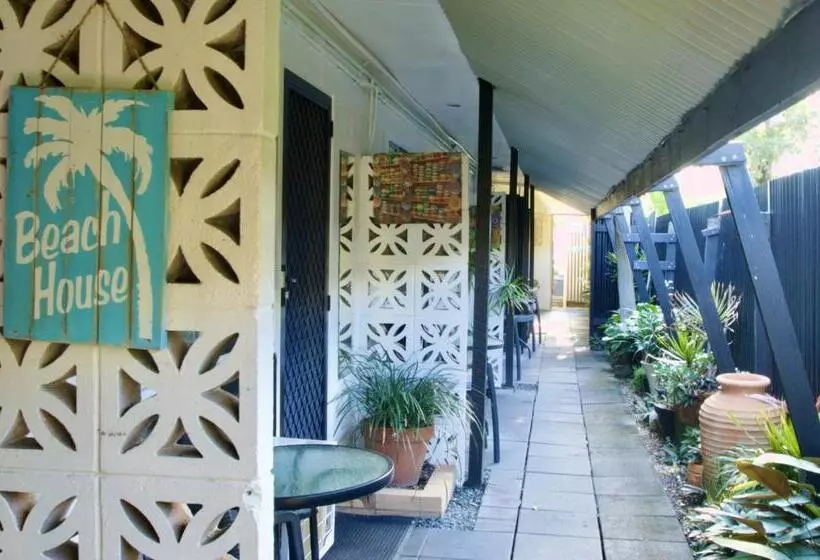 Hideaway Noosa Men Only Beach Resort