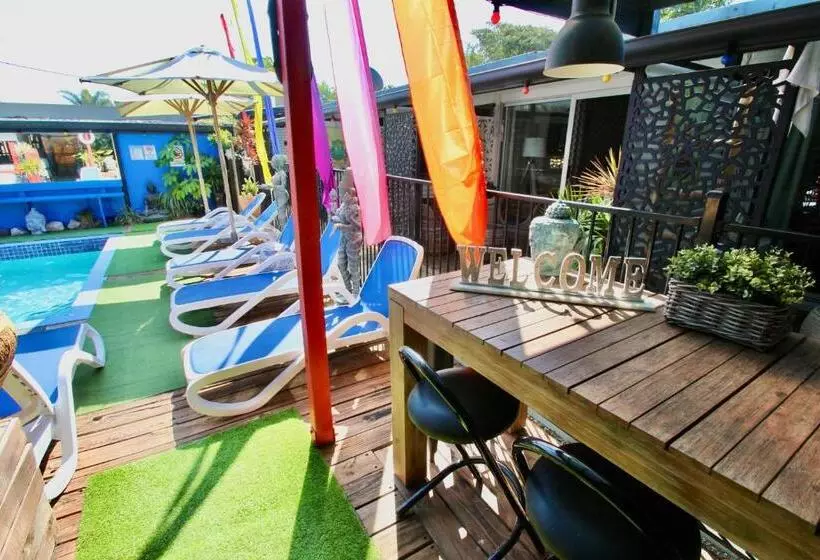 Hideaway Noosa Men Only Beach Resort