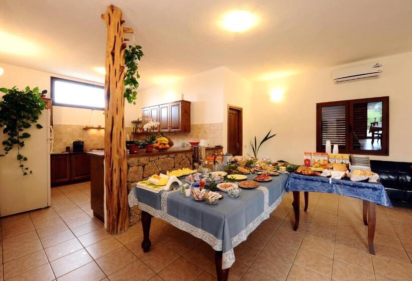 Отель Agriturismo Salmarina