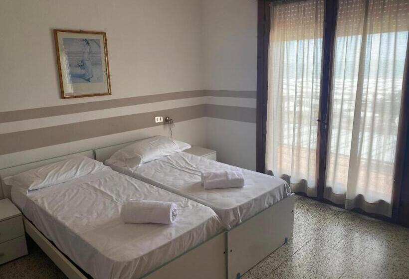 Отель Villa Garda