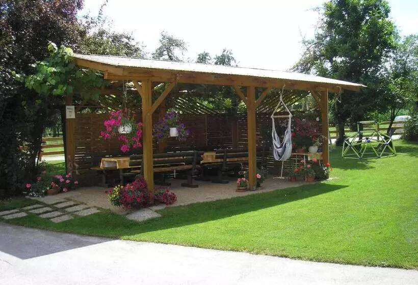 ホテル Bauernhof Pension Hofmayer