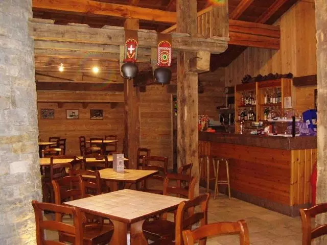 هتل Camping Grivola