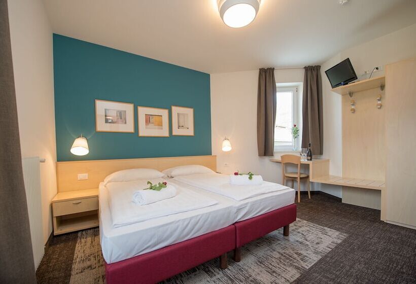 Отель Heide Park