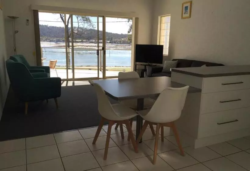Merimbula Lake Apartments