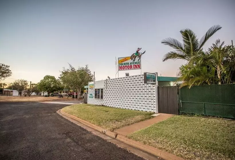 مُتل Fourth Avenue Motor Inn