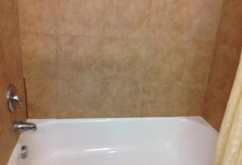 Motelli Yorktown Inn And Suites