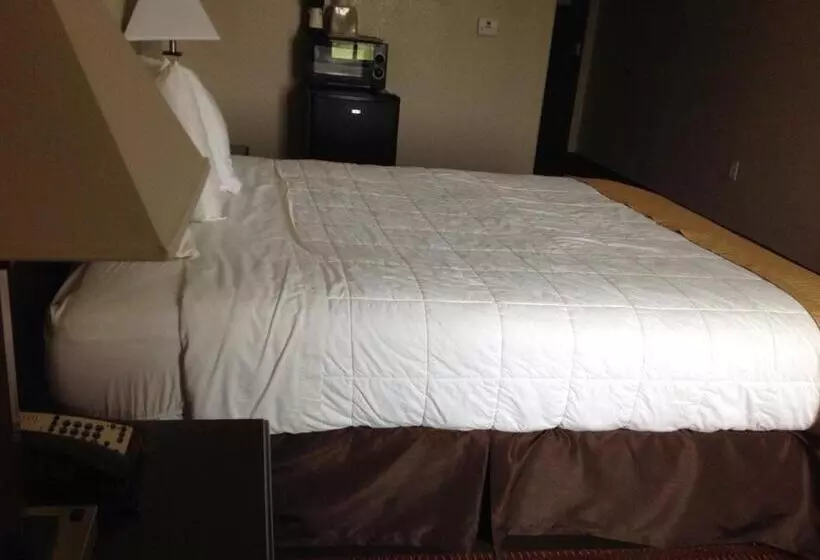 Motelli Yorktown Inn And Suites