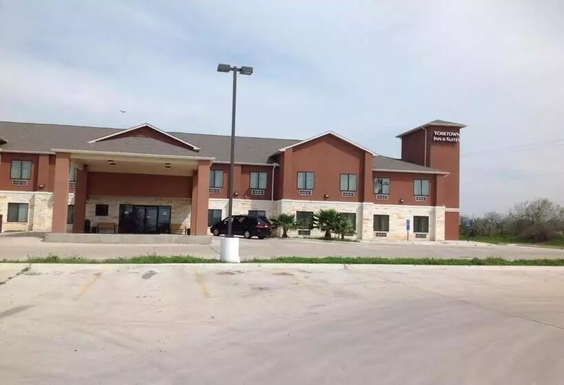 Motelli Yorktown Inn And Suites