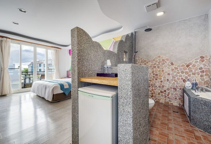 پانسیون Wei Yuan