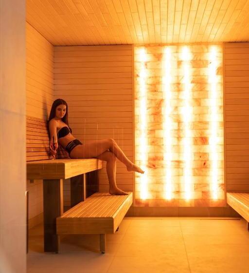 ö Seaside Suites & Spa