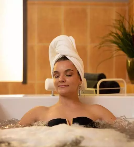 ö Seaside Suites & Spa