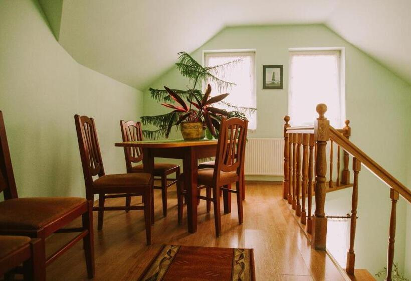 تختخواب و صبحانه Bosnyák Panzió