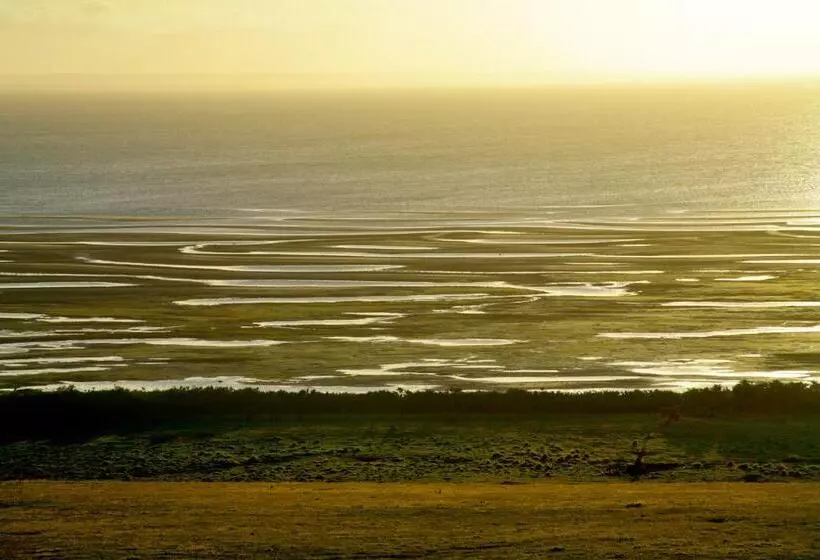 Aamiaismajoitus (B&B) Cable Station Accommodation