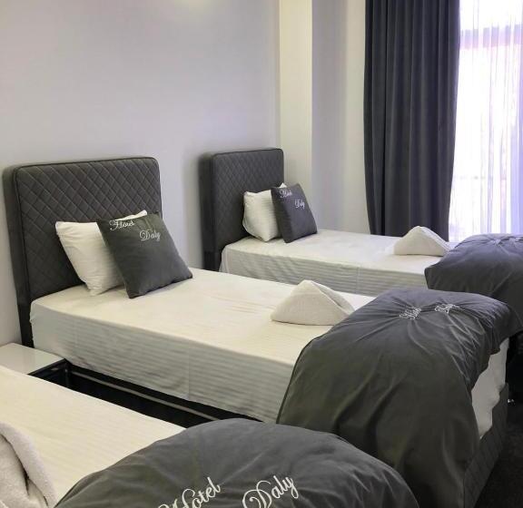 Hotel Daly