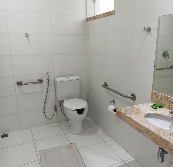 בית מלון כפרי Roni