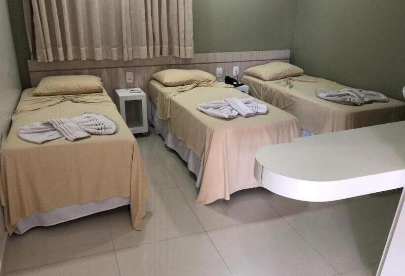 בית מלון כפרי Roni