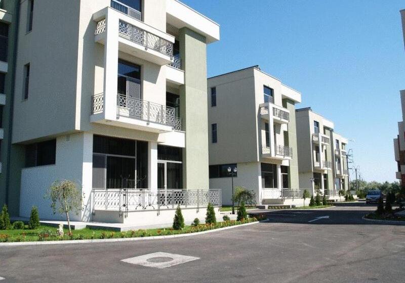 فندق Verona Villas Complex