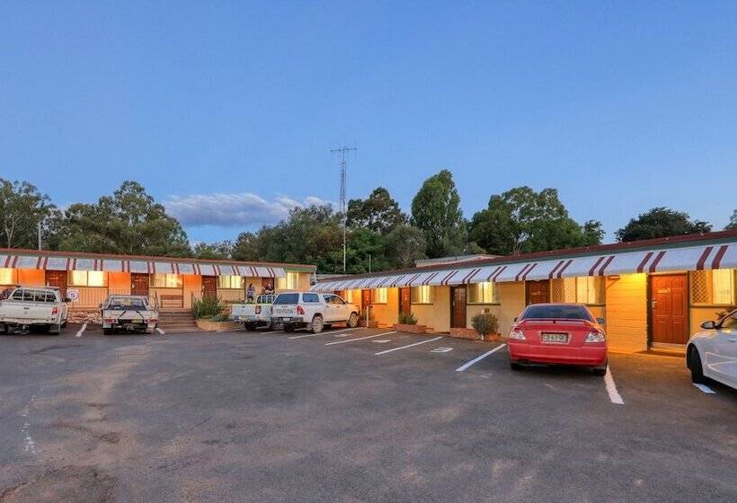 Golden Peak Motel Peakhill