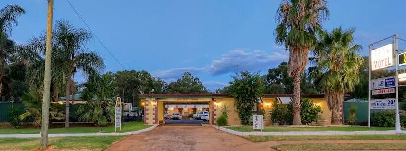 Golden Peak Motel Peakhill