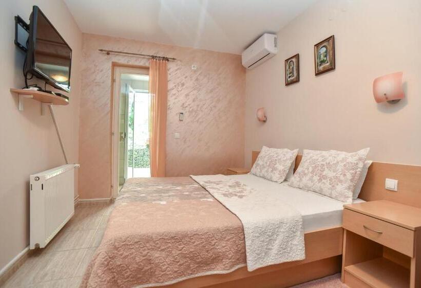 پانسیون Apartments And Rooms Drago