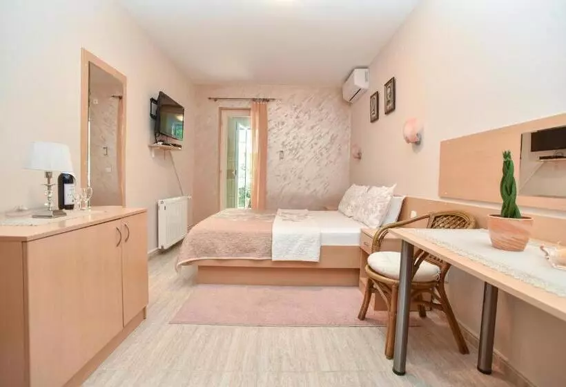 پانسیون Apartments And Rooms Drago