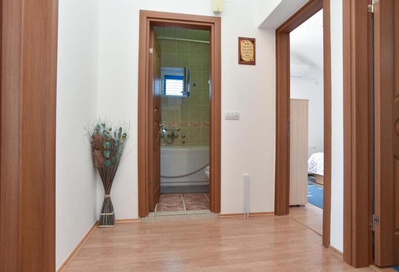 پانسیون Apartments And Rooms Drago