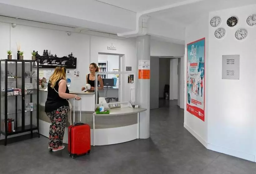 Auberge De Jeunesse D Orleans