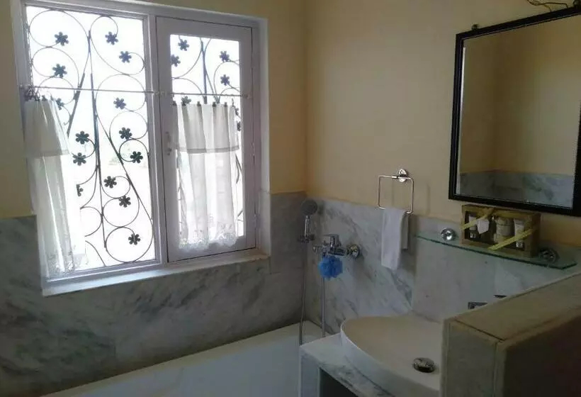 Aamiaismajoitus (B&B) Lalita Homestay Countryside