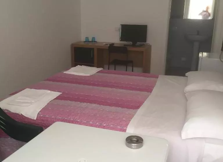 Duna Camere Con Bagno