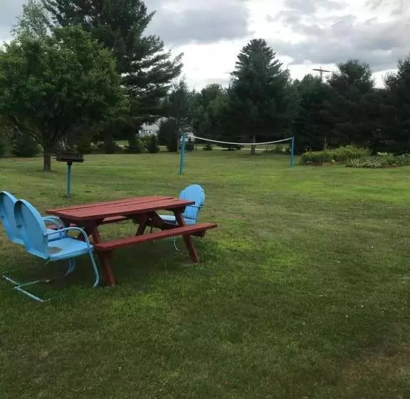 Motelli Four Seasons Motor Inn