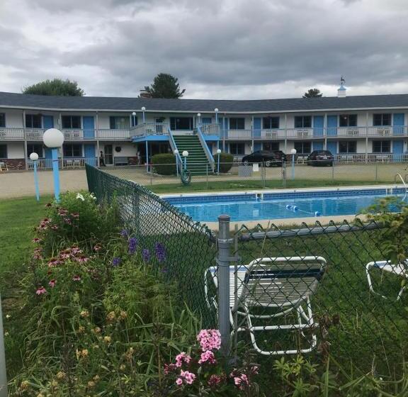 汽车旅馆 Four Seasons Motor Inn