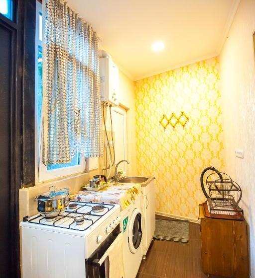 پانسیون Guest House Happy Holidays