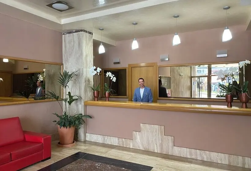 Apartamentos MS Puerto Marina