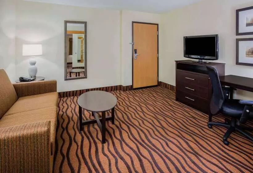 Hotelli Americinn By Wyndham Mora