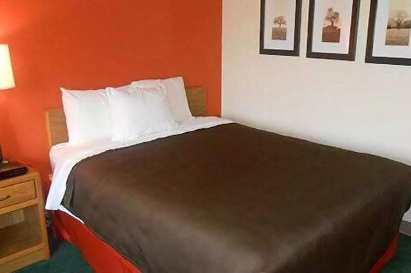 Hotelli Americinn By Wyndham Mora